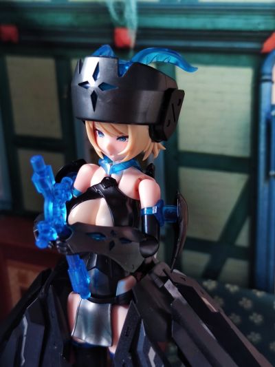 露臀手工针织毛衣