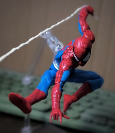 MAFEX 编号185 蜘蛛侠（经典战衣）