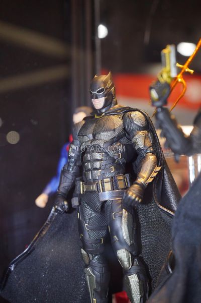  正义联盟  ​​​​ 蝙蝠侠 Tactical Suit ver. 