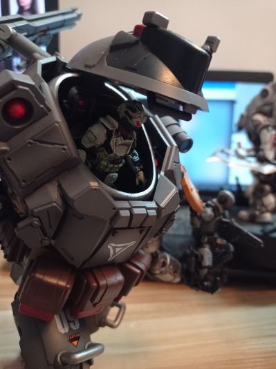 铁骸09 猎杀型机甲