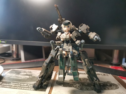 机甲少女 轰雷改 与 动力服组件 轰雷