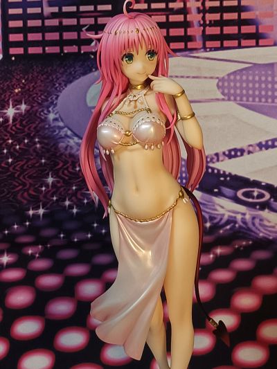 出包王女 Darkness 菈菈・萨塔琳・戴比路克