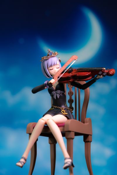 创彩少女庭园 小鸟游历 泳装版 梦幻风格的黑天鹅