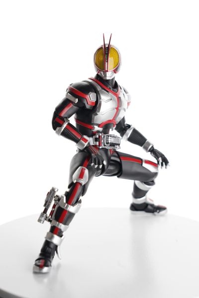 S.H.Figuarts（真骨雕制法） 假面骑士555