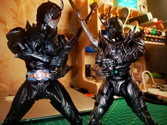 S.H.Figuarts 假面骑士暗日（BLACK SUN） 假面骑士影月