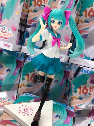 Luminasta  初音未来16周年纪念 原画师：KEI