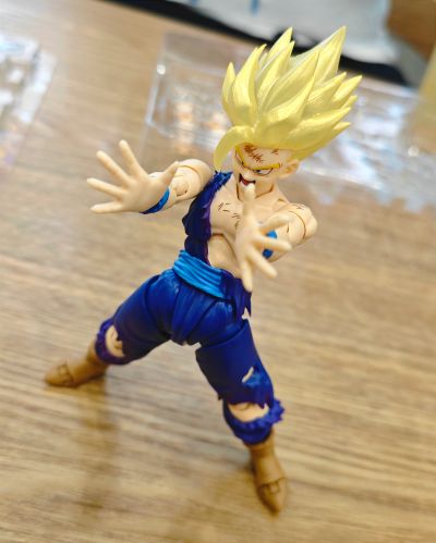 S.H.Figuarts 龙珠Z 超级赛亚人孙悟空+超级赛亚人2孙悟饭 -展会限定版-