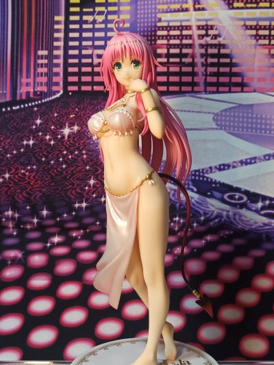 出包王女 Darkness 菈菈・萨塔琳・戴比路克