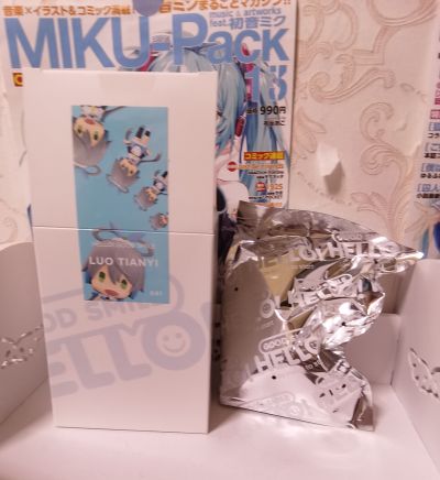 HELLO! GOOD SMILE 洛天依