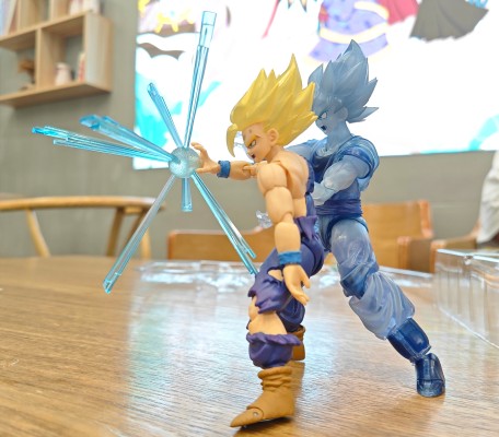 S.H.Figuarts 龙珠Z 超级赛亚人孙悟空+超级赛亚人2孙悟饭 -展会限定版-