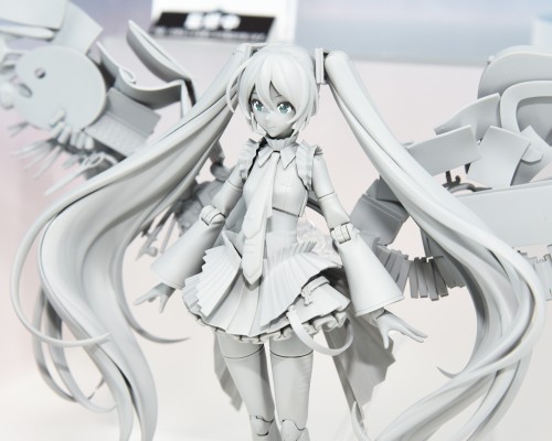 PLAMATEA 初音未来 16周年纪念款