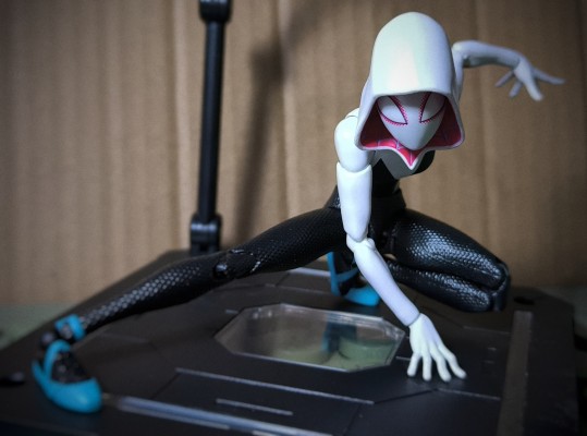 SV-Action 蜘蛛侠：平行宇宙 蜘蛛格温+蜘猪侠