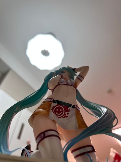 初音未来 GT计划 赛车未来 2010 原画师：矢吹健太朗