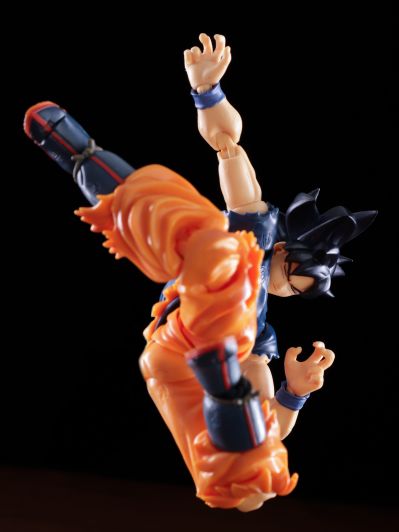 S.H.Figuarts 龙珠超 孙悟空 自在极意功 “兆”