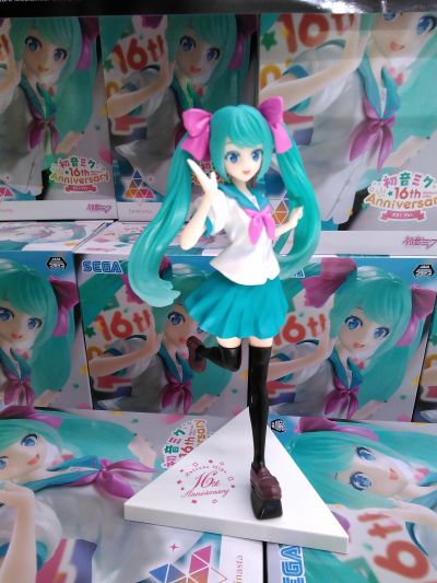 Luminasta  初音未来16周年纪念 原画师：KEI