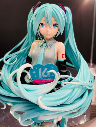初音未来 16周年纪念 胸像