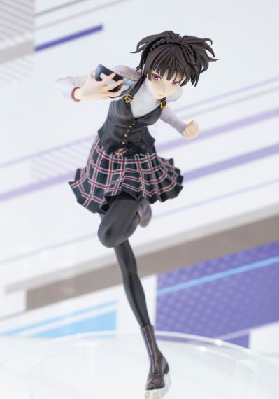 女神异闻录5皇家版 新岛真 校服