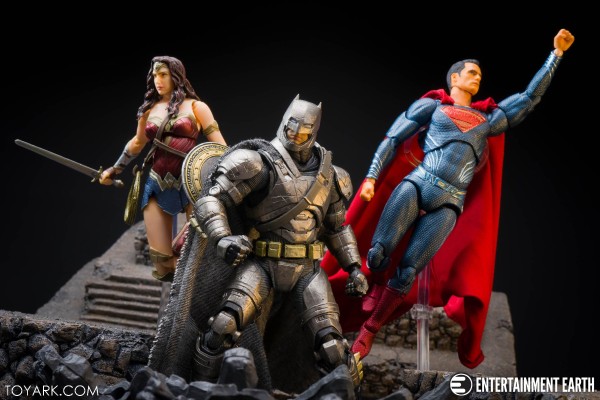 MAFEX No.024 神奇女侠 『蝙蝠侠 vs 超人 正义黎明』