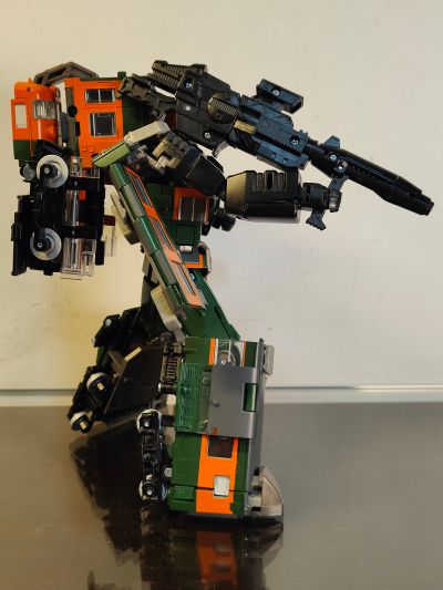 变形金刚大师级 合体系列 MPG-04  列车部队 原野号