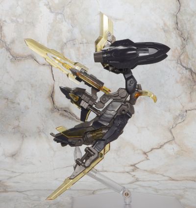 机甲少女 黑皙魔鹫