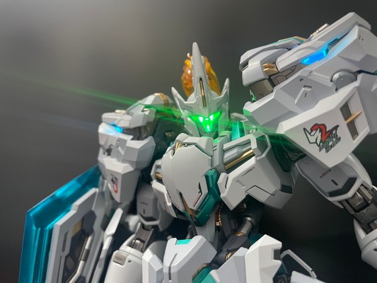 先祖效应 MCT-E02 至臻级·湖中骑士