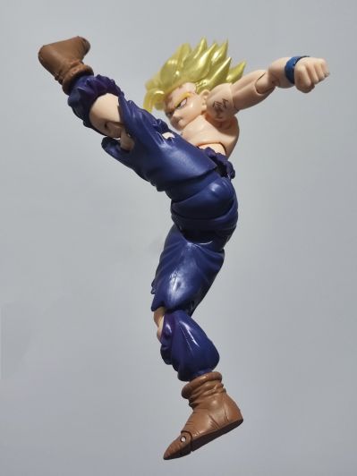 S.H.F 龙珠Z 超级赛亚人 孙 悟饭&孙 悟饭 