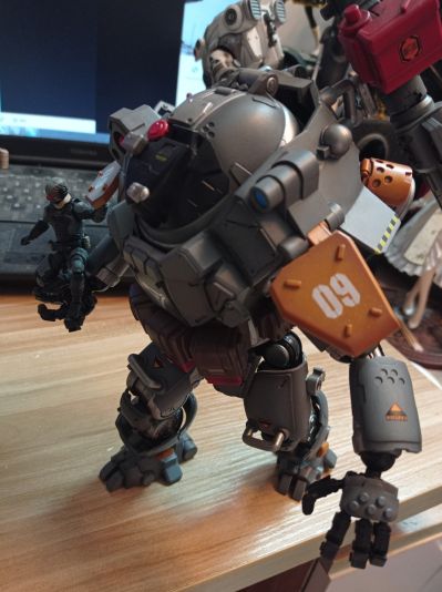 铁骸09 猎杀型机甲