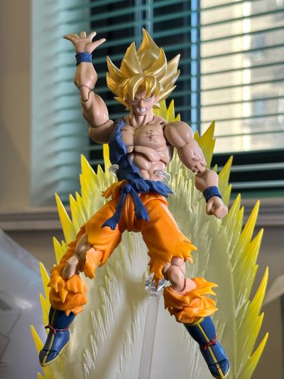 S.H.Figuarts 龙珠Z 超级赛亚人孙悟空-展会限定版-