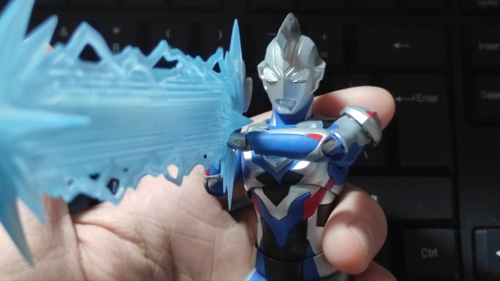 S.H.Figuarts 泽塔奥特曼 怪兽应对特殊空降机甲2号机 乌英达姆