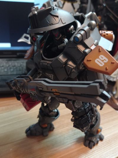 铁骸09 猎杀型机甲