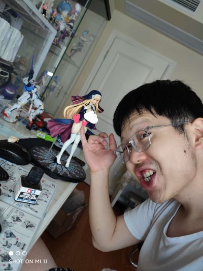 两张屏射作业，姿势差不多气质差很大