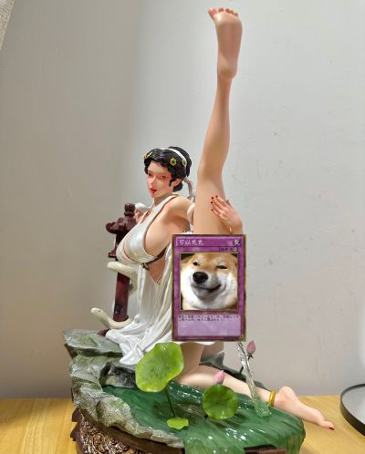 性感白蛇 在线翘腿