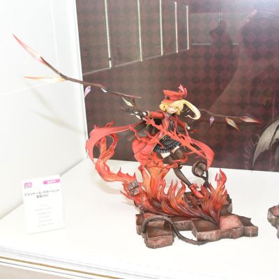 东方Project 芙兰朵露・斯卡雷特 军服