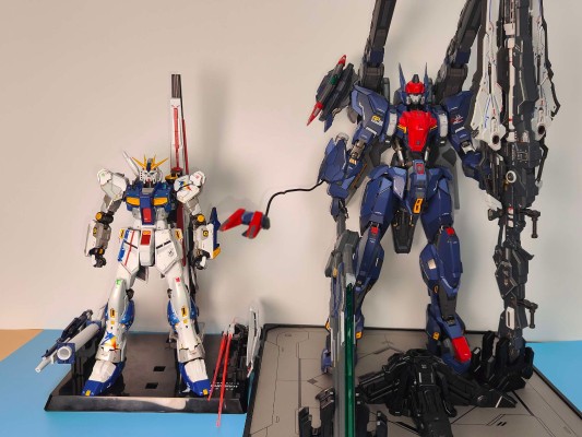 超合金 RX-93ff Nu高达