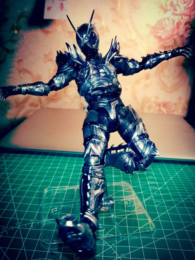 S.H.Figuarts 假面骑士暗日（BLACK SUN） 假面骑士影月