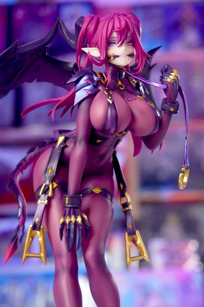 龙姬士 柯丽蒂丝