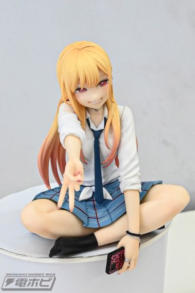 更衣人偶坠入爱河 压泡面人偶—喜多川海梦—