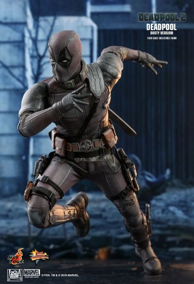 MMS505 死侍2：我爱我家 灰衣死侍 珍藏人偶