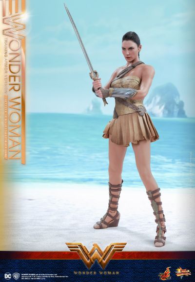 MMS424 神奇女侠 神奇女侠（训练装甲版） 珍藏人偶