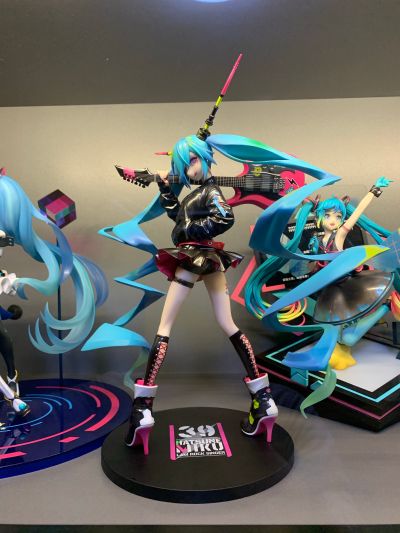 初音未来 LAM摇滚歌手