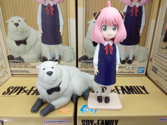 间谍过家家 全家福 劳埃德·福杰