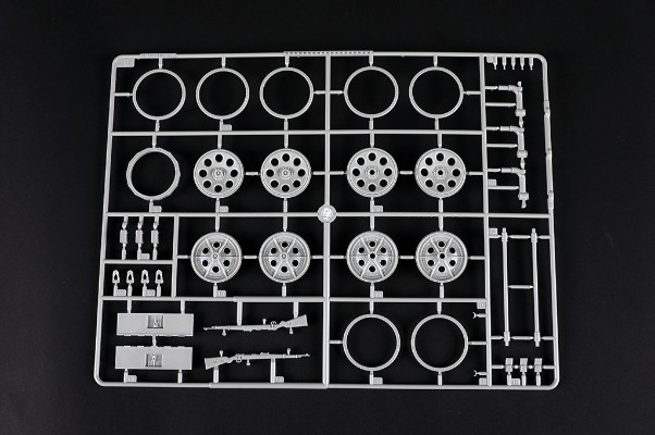 编号:00942 1/35 装甲车辆系列 Sd.Kfz 251 D型半履带输送车