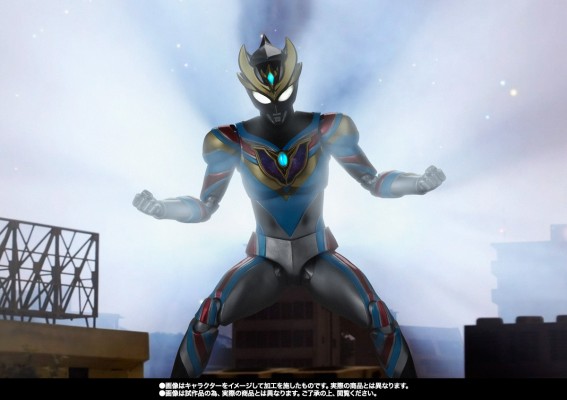 S.H.Figuarts 德凯奥特曼  强劲型