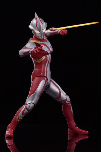 S.H.Figuarts 梦比优斯奥特曼