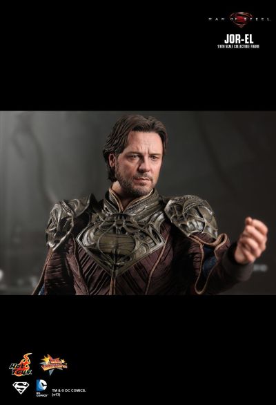 MMS201  超人：钢铁之躯 乔艾尔 珍藏人偶