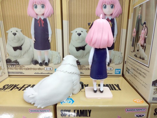 间谍过家家 全家福 劳埃德·福杰