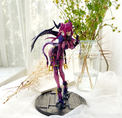 龙姬士 柯丽蒂丝