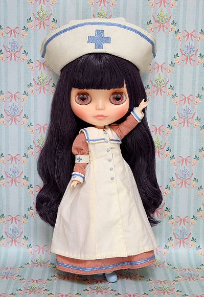Blythe 同情心护士 Angellica