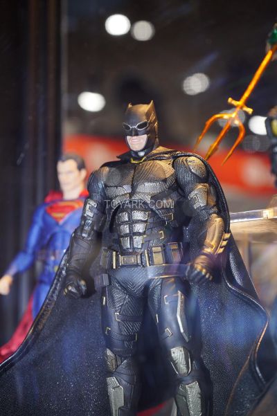  正义联盟  ​​​​ 蝙蝠侠 Tactical Suit ver. 
