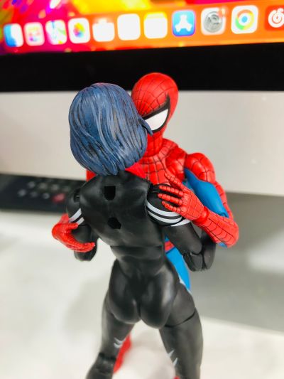 MAFEX 编号185 蜘蛛侠（经典战衣）